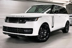 New 2025 Land Rover Range Rover SE 530PS SUV