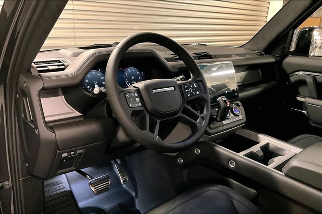 2026 Land Rover Defender V8 - Photo 7
