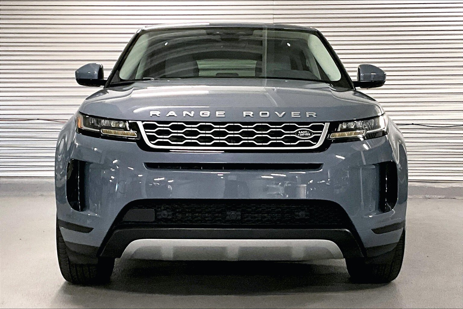 2022 Land Rover Range Rover Evoque S photo 2