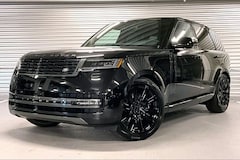 New 2026 Land Rover Range Rover SE SUV