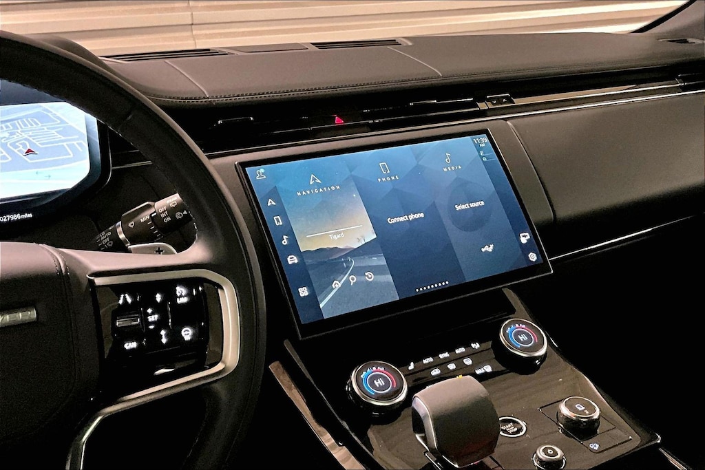 2023 Land Rover Range Rover Sport SE photo 4