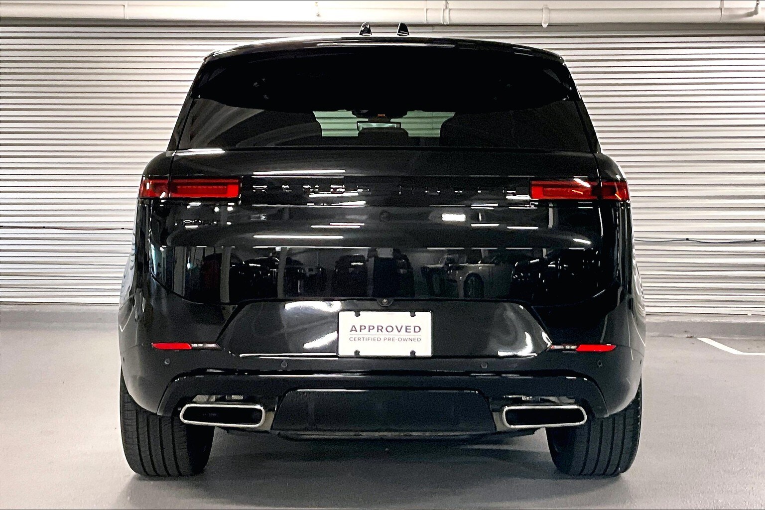 2024 Land Rover Range Rover Sport SE photo 3