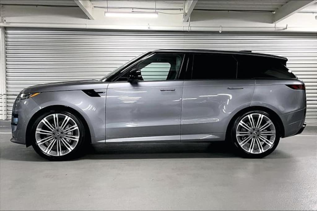 New 2025 Land Rover Range Rover Sport Dynamic SE SUV