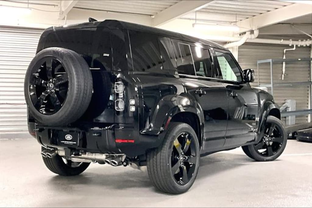 New 2025 Land Rover Defender 110 V8 SUV