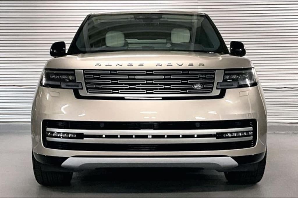 New 2025 Land Rover Range Rover SE 400PS SUV