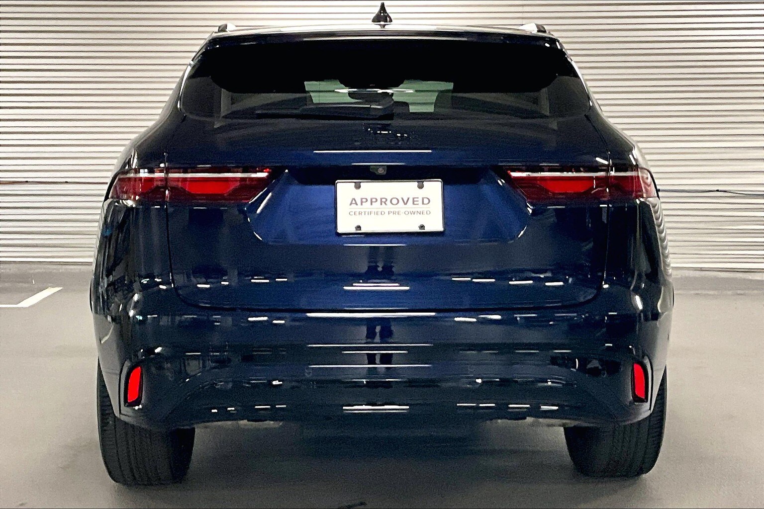 2025 Jaguar F-PACE R-Dynamic S photo 3