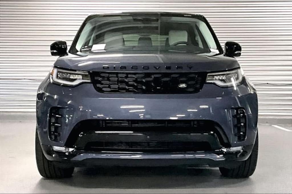 New 2025 Land Rover Discovery Dynamic SE SUV