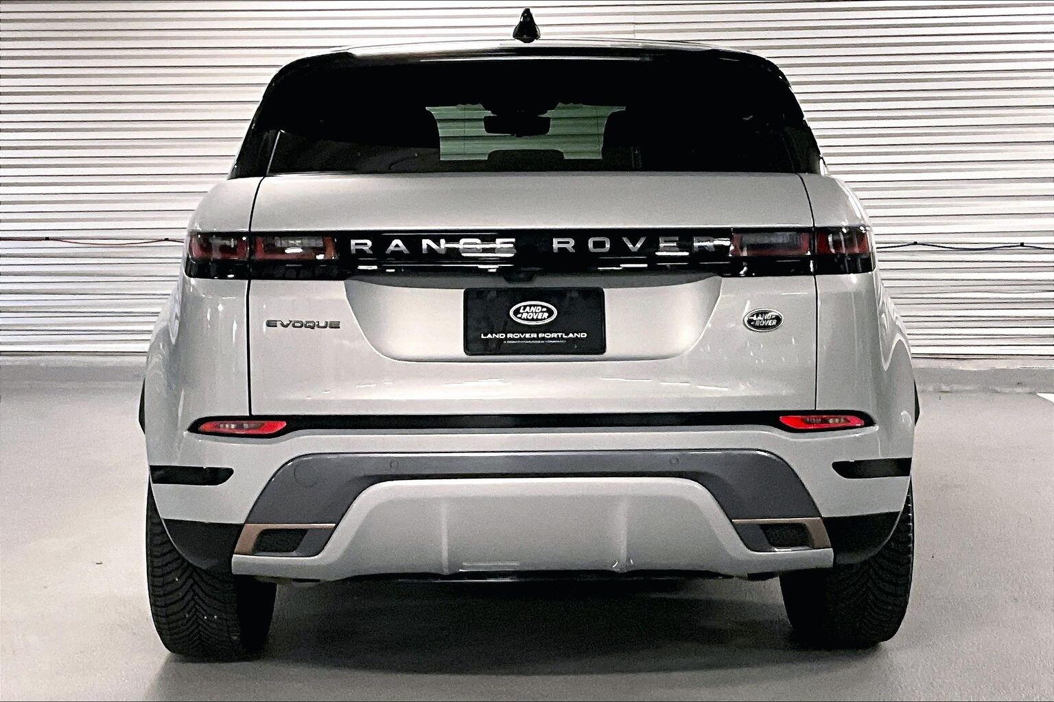 2020 Land Rover Range Rover Evoque First Edition photo 3
