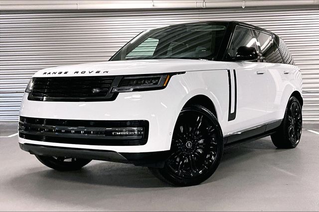 2025 Land Rover Range Rover SE's photo
