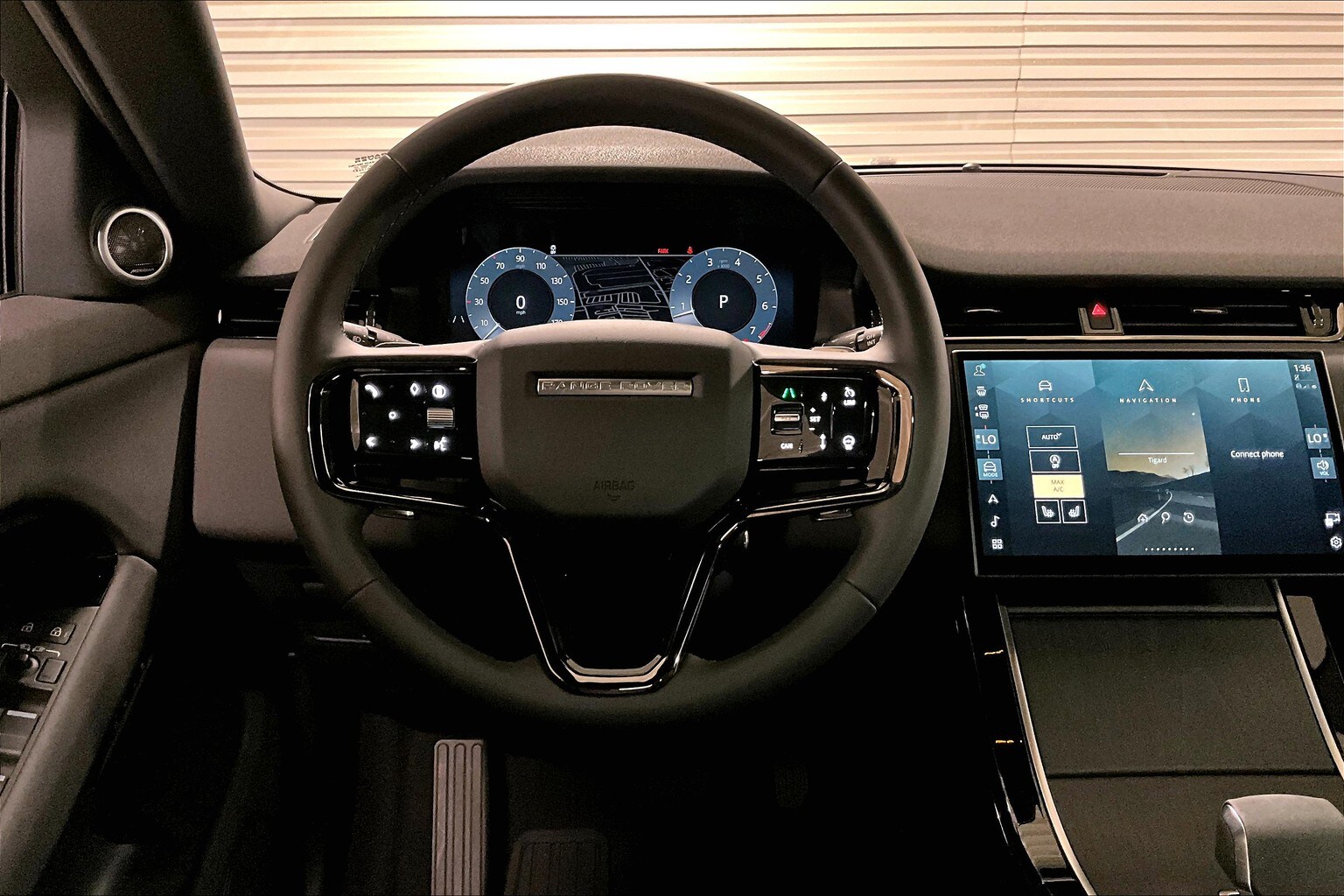 2024 Land Rover Range Rover Evoque S photo 4