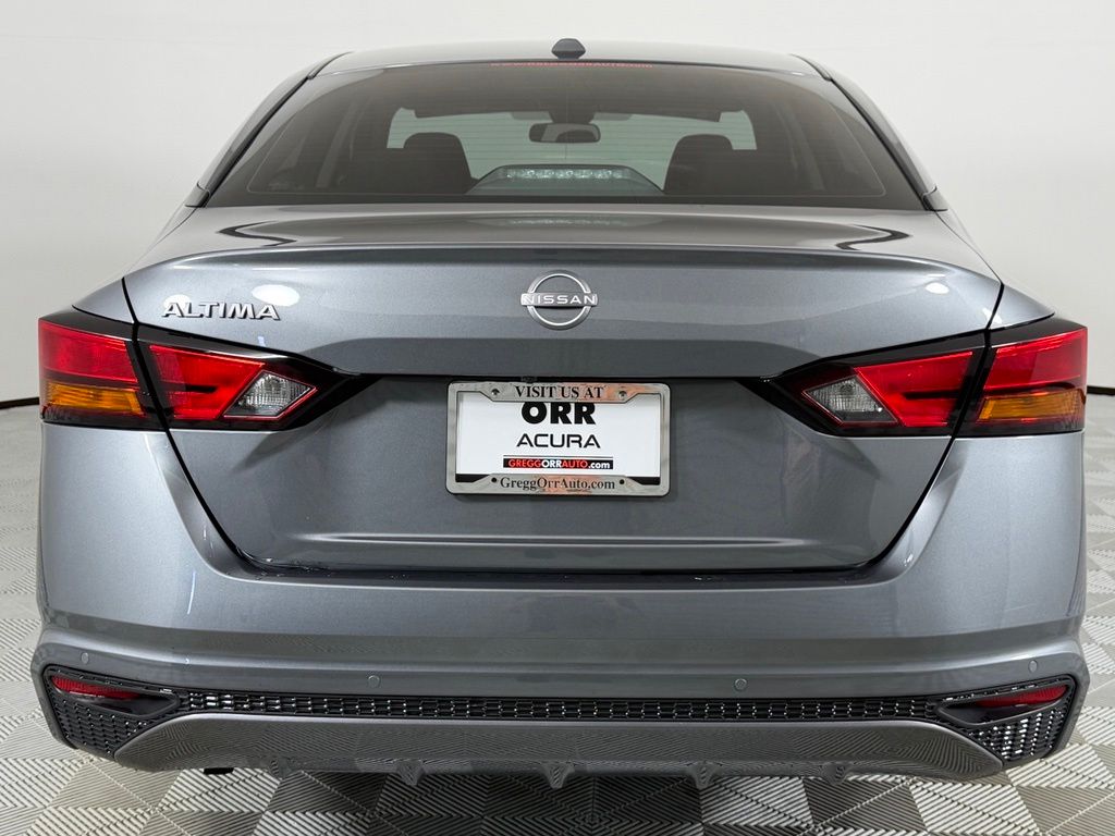 2025 Nissan Altima SV - Photo 11
