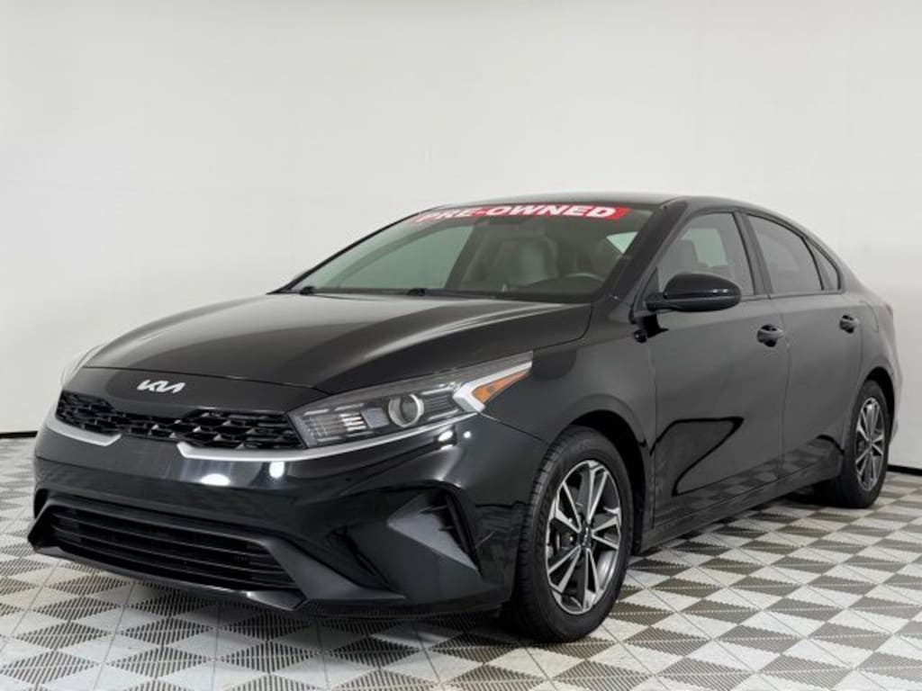Used 2023 Kia Forte LXS Sedan