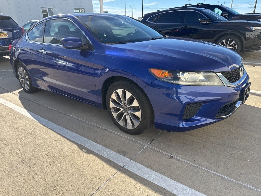 2015 Honda Accord photo 2