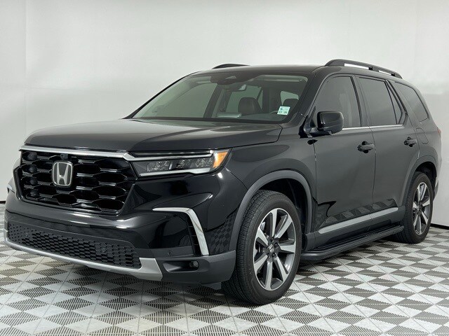 2023 Honda Pilot Elite photo 2
