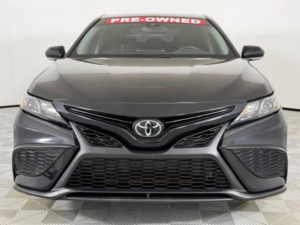 Used 2023 Toyota Camry SE Sedan