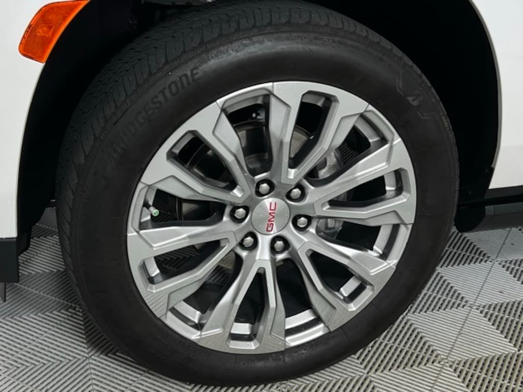 Used 2024 GMC Yukon XL Denali SUV