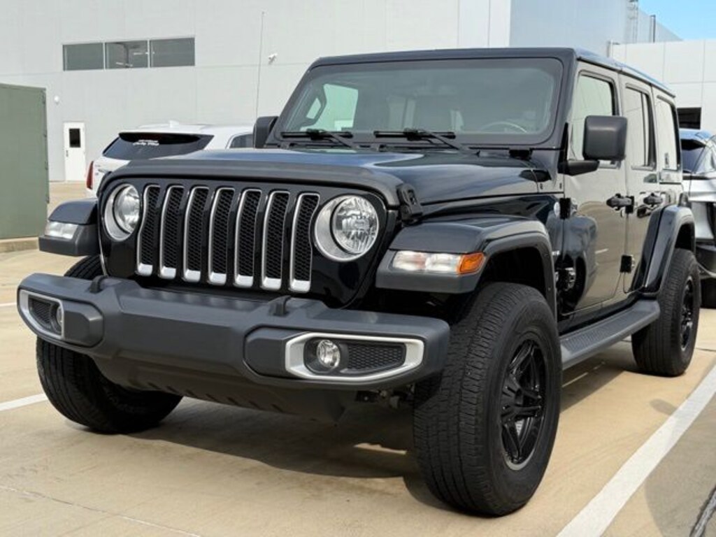 Used 2018 Jeep Wrangler Unlimited Sahara 4x4 SUV