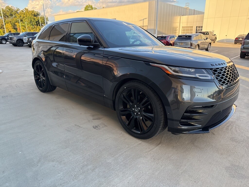 2020 Land Rover Range Rover Velar R-Dynamic HSE photo 2