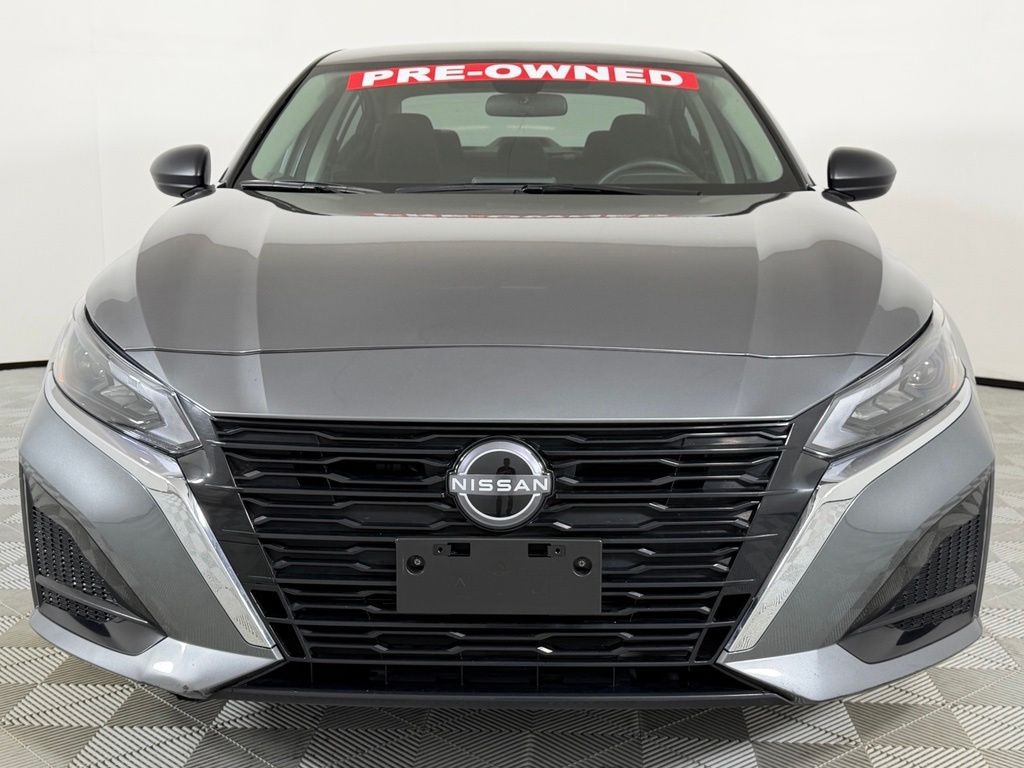 Used 2025 Nissan Altima SV Sedan
