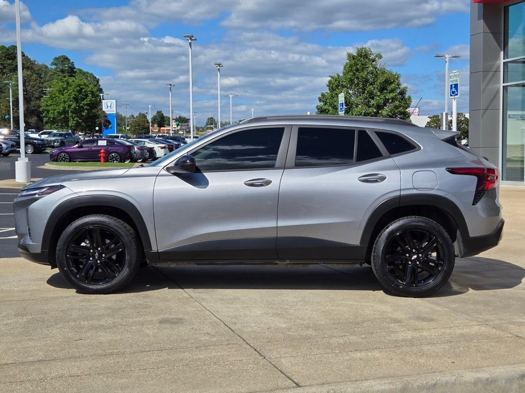 Used 2025 Chevrolet Trax ACTIV SUV