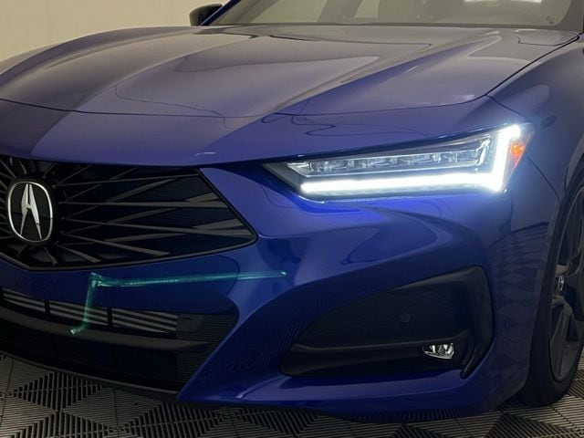 2025 Acura TLX A-Spec Package - Photo 8