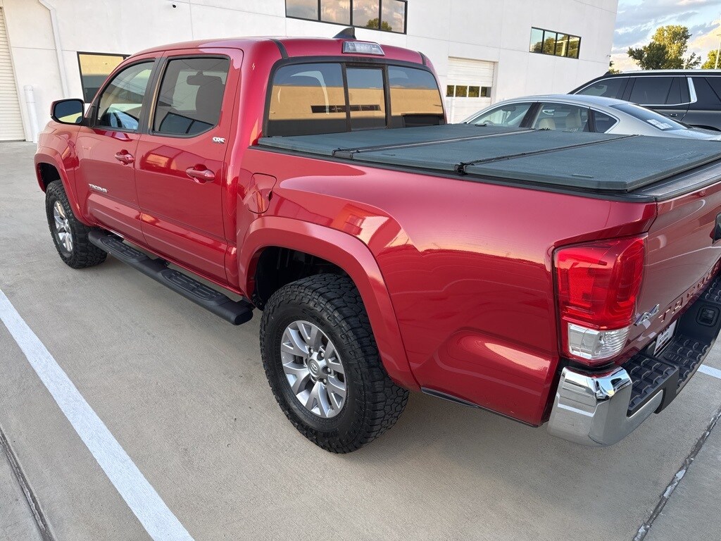 2017 Toyota Tacoma SR V6 photo 4