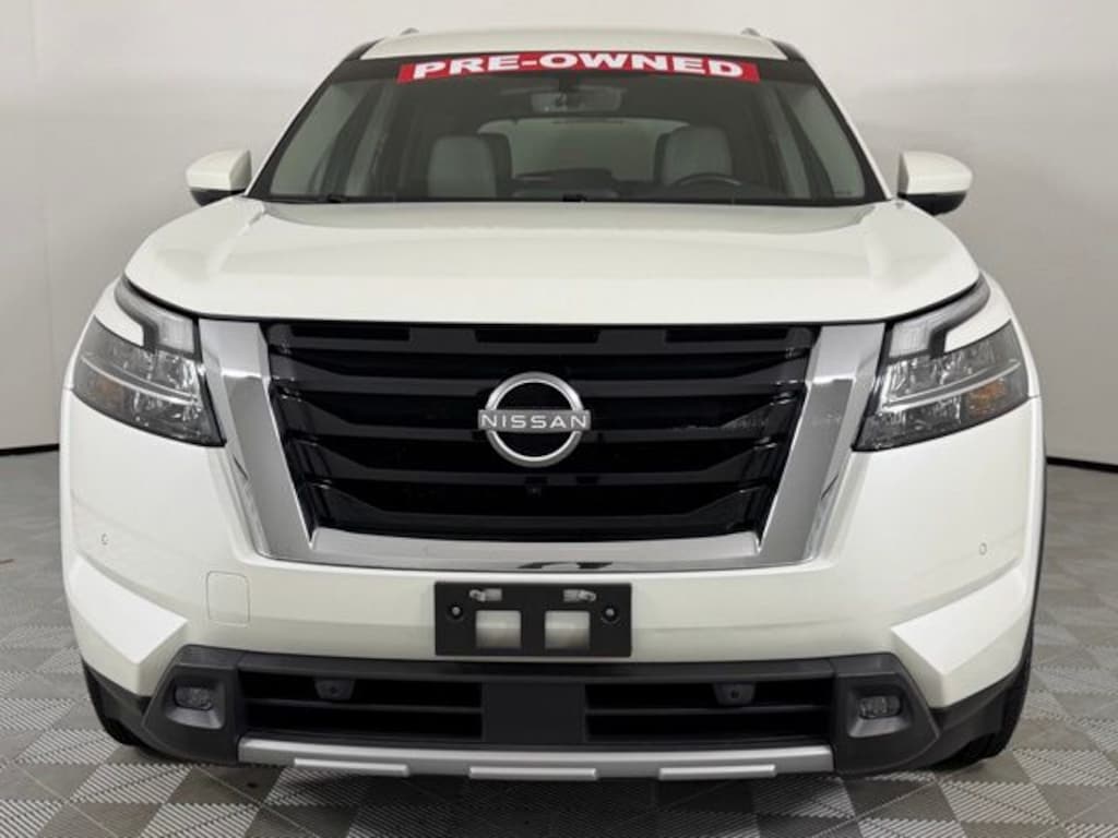 Used 2023 Nissan Pathfinder SL SUV