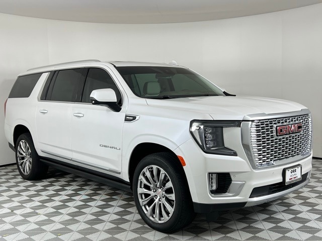 2024 GMC Yukon XL Denali's photo