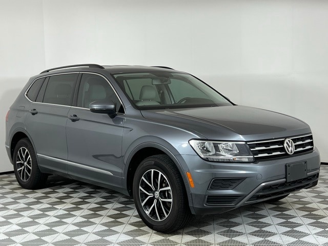 2021 Volkswagen Tiguan SE's photo