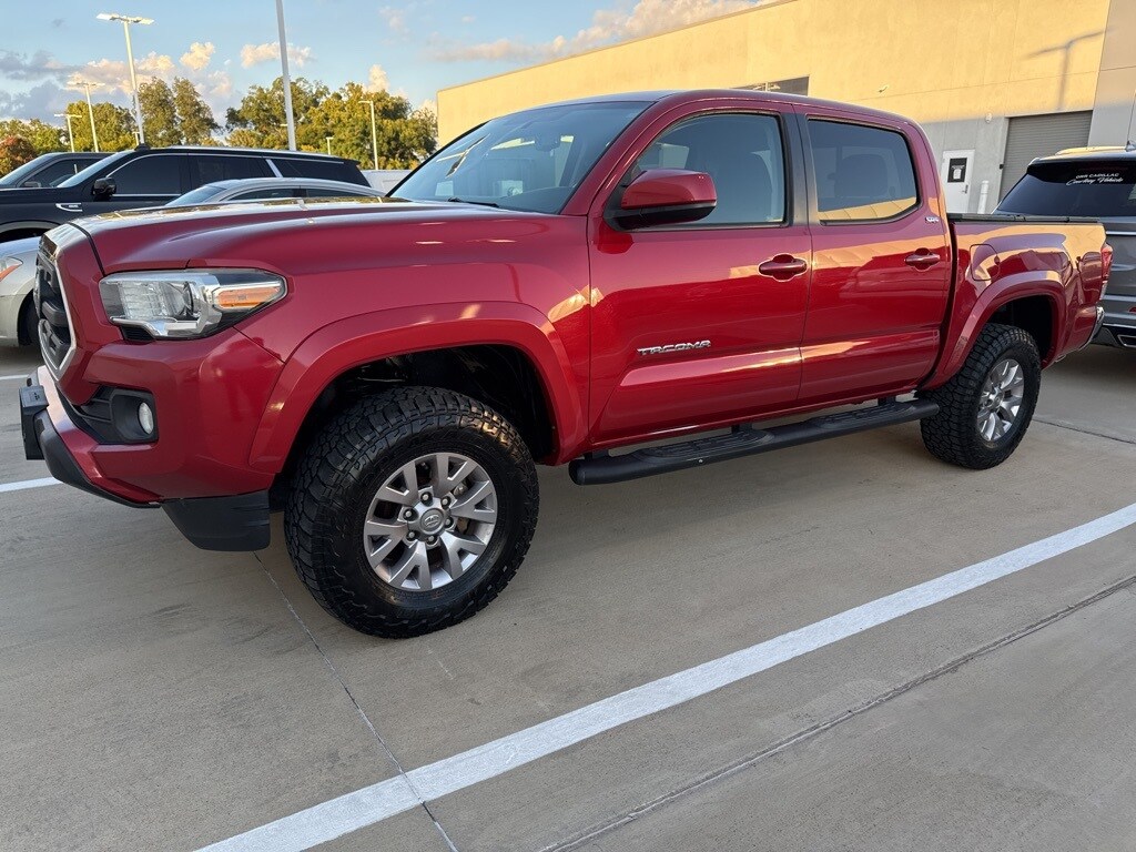 2017 Toyota Tacoma SR V6 photo 2