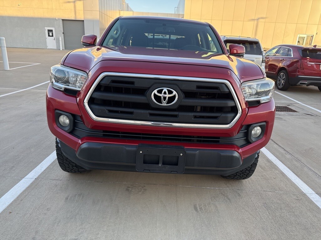 2017 Toyota Tacoma SR V6 photo 3