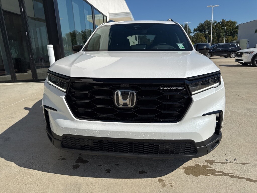 2025 Honda Pilot Black Edition photo 2