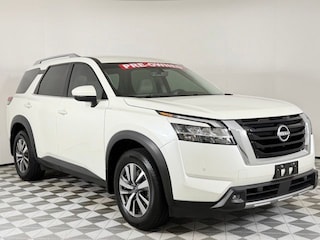 2023 Nissan Pathfinder SL SUV