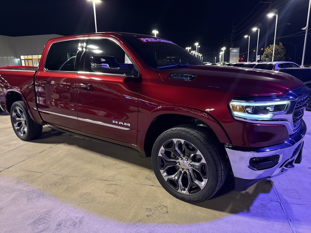 2023 RAM Ram 1500 Pickup Limited's photo