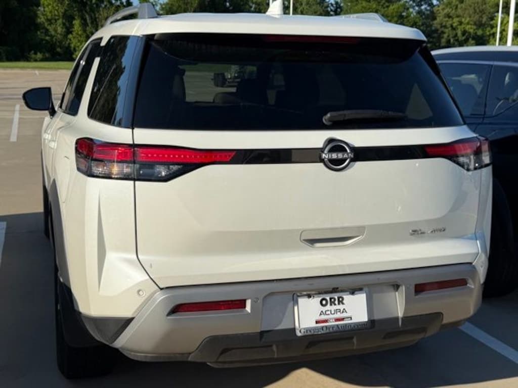 Used 2023 Nissan Pathfinder SL SUV