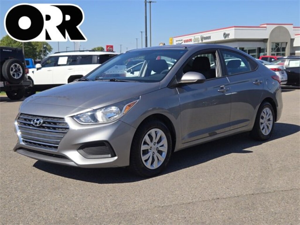 Used 2021 Hyundai Accent SE Sedan