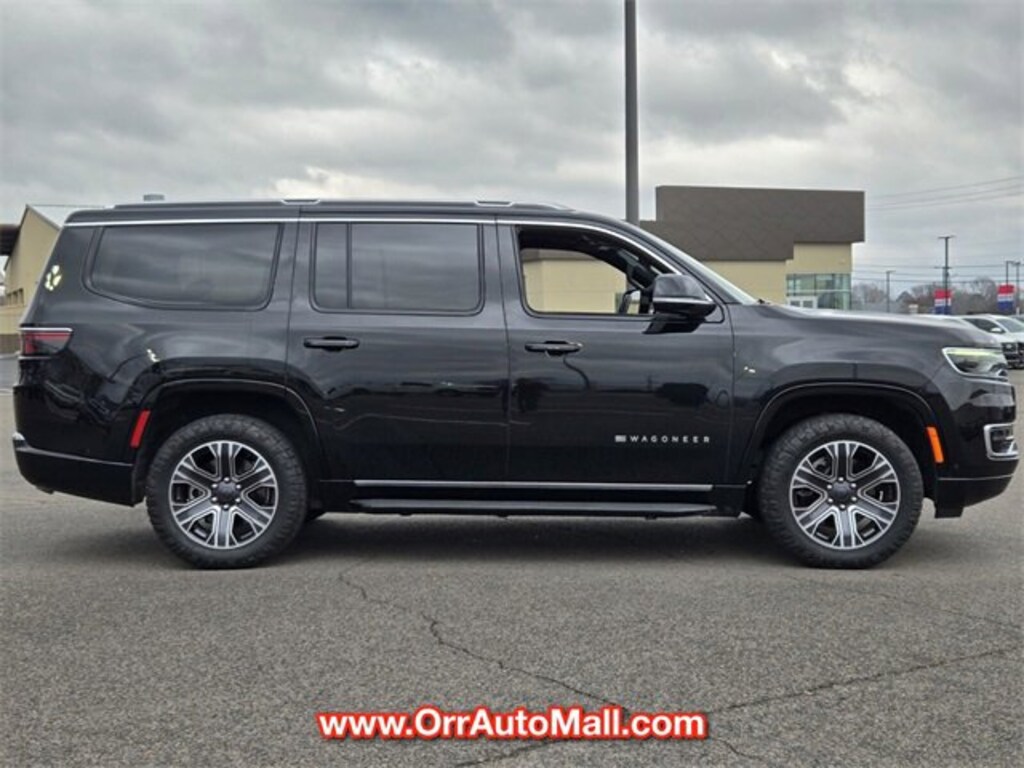 Used 2024 Jeep Wagoneer Base SUV
