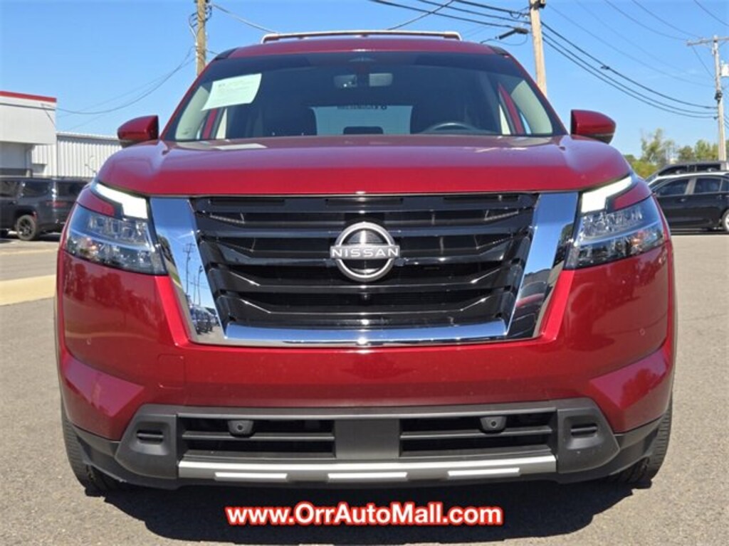 Used 2023 Nissan Pathfinder SL SUV