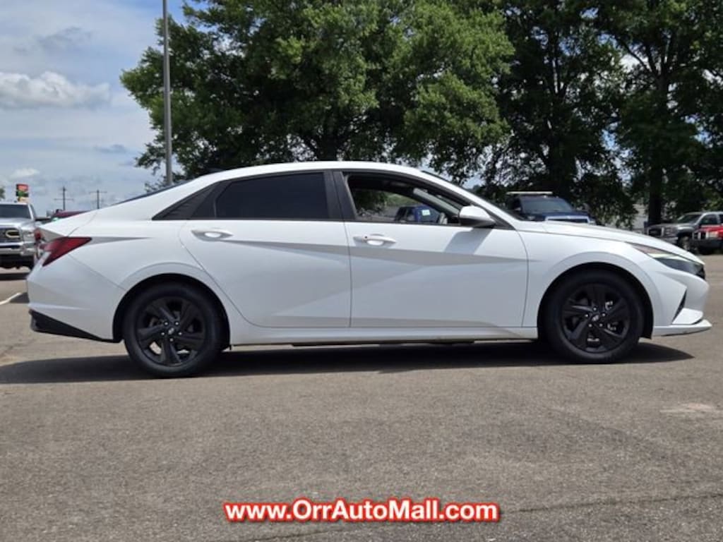 Used 2021 Hyundai Elantra SEL Sedan