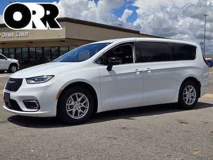 2024 Chrysler Pacifica Touring L Van Passenger Van