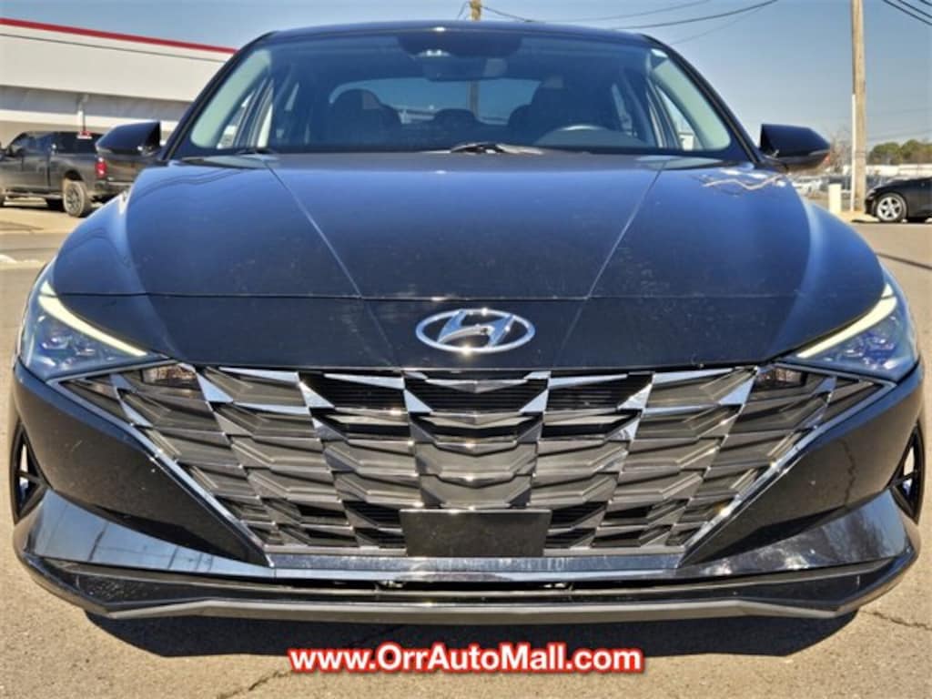 Used 2023 Hyundai Elantra Limited Sedan