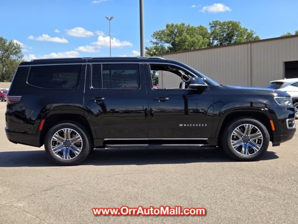 Used 2024 Jeep Wagoneer Series II SUV