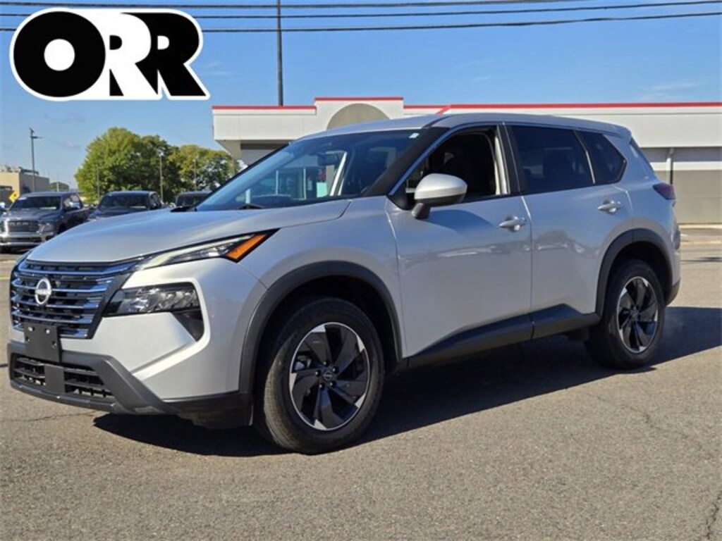 Used 2024 Nissan Rogue SV SUV