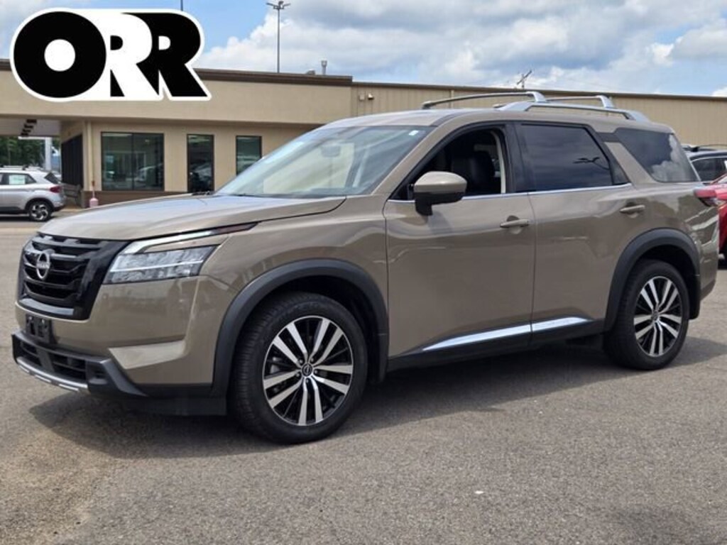 Used 2023 Nissan Pathfinder Platinum SUV