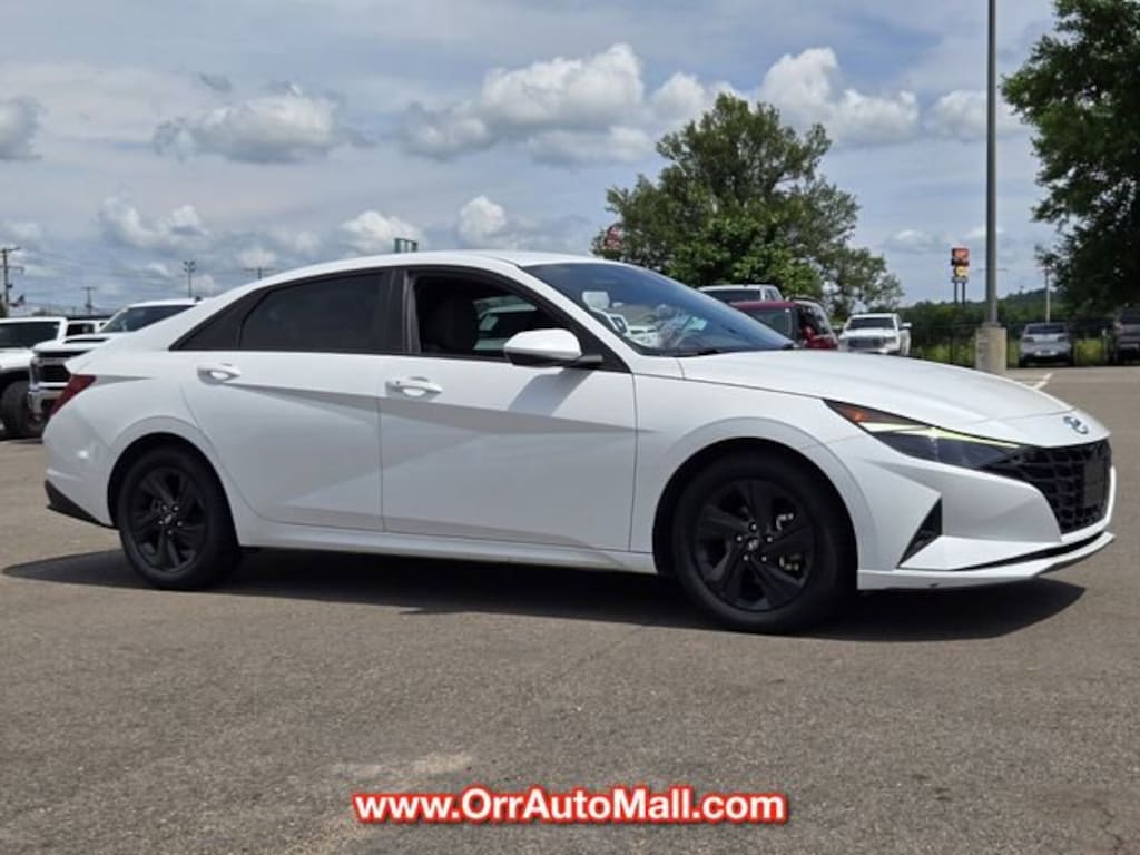 Used 2021 Hyundai Elantra SEL Sedan