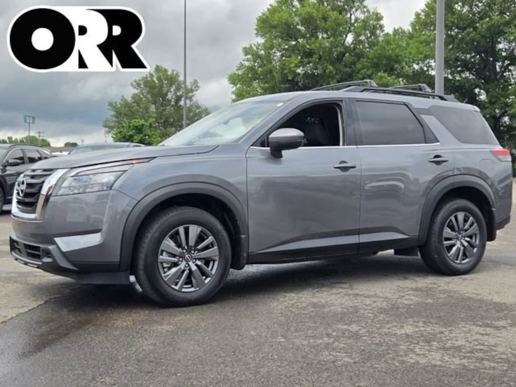 Used 2025 Nissan Pathfinder SV SUV