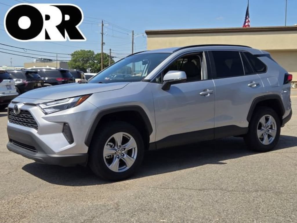 Used 2025 Toyota RAV4 Hybrid XLE SUV