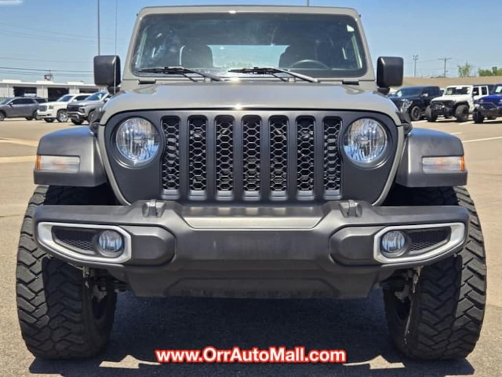 Used 2023 Jeep Gladiator Sport Truck Crew Cab
