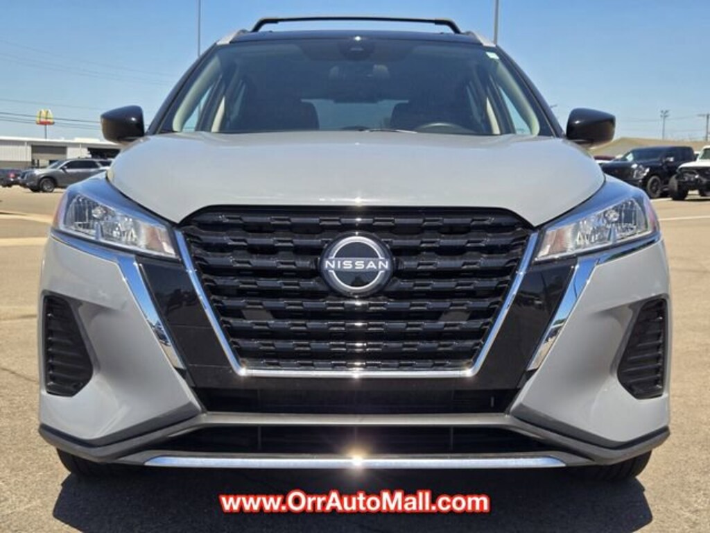 Used 2024 Nissan Kicks SV SUV