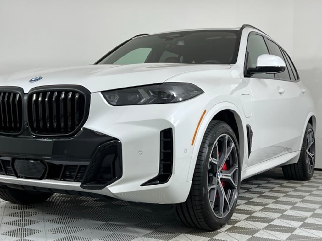 New 2026 BMW X5 sDrive40i SUV